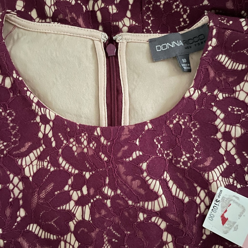 Donna Ricco Lace pattern A-Line Dress size 10
Burgundy And nude - Picture 11 of 12